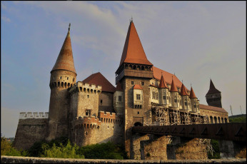 Картинка castelul+corvinilor города -+дворцы +замки +крепости шпили башни замок
