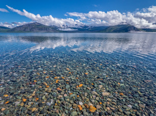 Картинка природа реки озера горы канада территория юкон озеро клуэйн камни