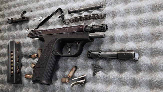 Обои картинки фото оружие, пистолеты, ствол, 6п54, шипунов, грязев, гш 18, тульское кб приборостроения