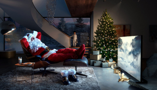Обои картинки фото праздничные, дед мороз,  санта клаус, санта, елка, телевизор, ребенок