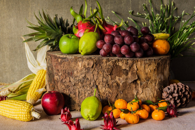 Обои картинки фото еда, фрукты и овощи вместе, кукуруза, виноград, яблоки