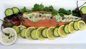 Картинка еда рыбные блюда морепродуктами рыба лимон салат