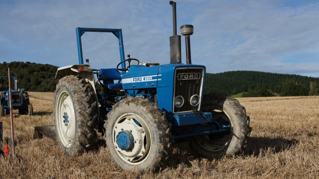 Обои картинки фото ford 4600 tractor, техника, тракторы, трактор, колесный
