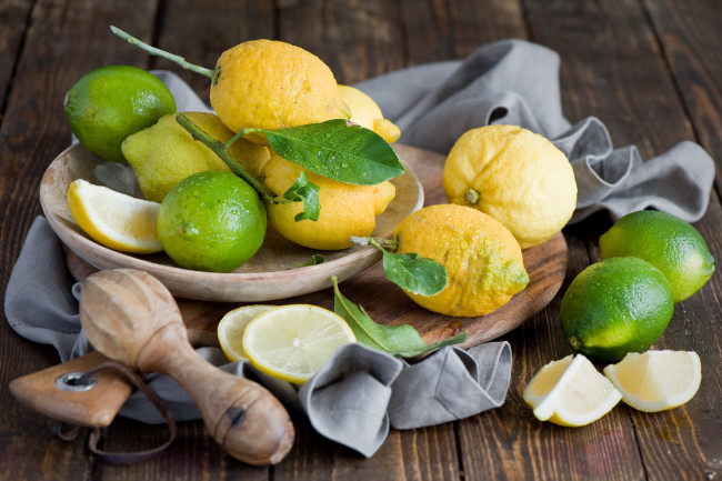 Обои картинки фото еда, цитрусы, лайм, лимоны
