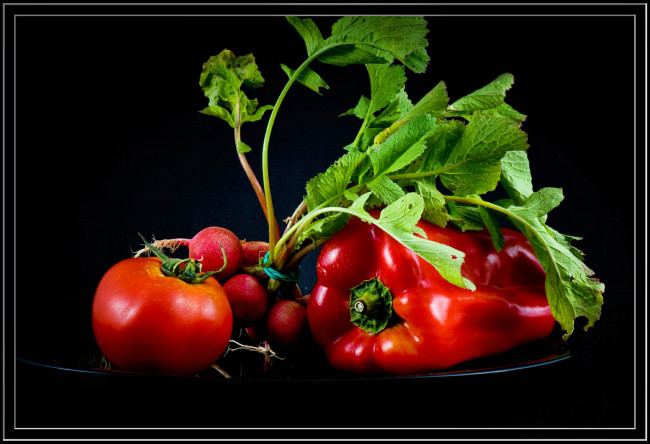 Обои картинки фото еда, овощи, редиска, перец, помидор