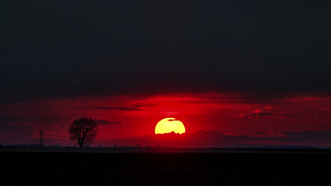 Обои картинки фото красный закат, природа, восходы, закаты, закат, горизонт, солнце