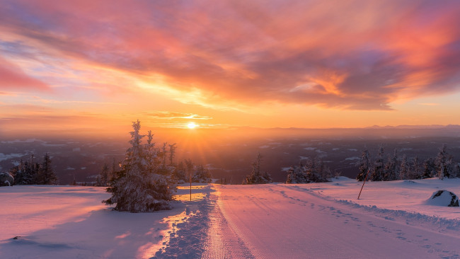 Обои картинки фото природа, восходы, закаты, солнце, дорога, небо, снег, свет, зима