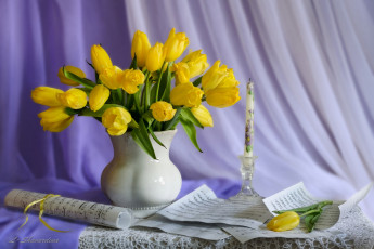 Картинка цветы букеты +композиции натюрморт свеча ноты тюльпаны
