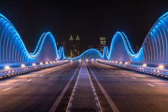 Картинка города дубай+ оаэ meydan bridge мост мейдан uae night lights город city ночь dubai дубай огни