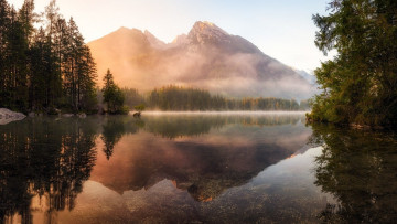 Картинка природа реки озера озеро горы гладь туман деревья утро водная