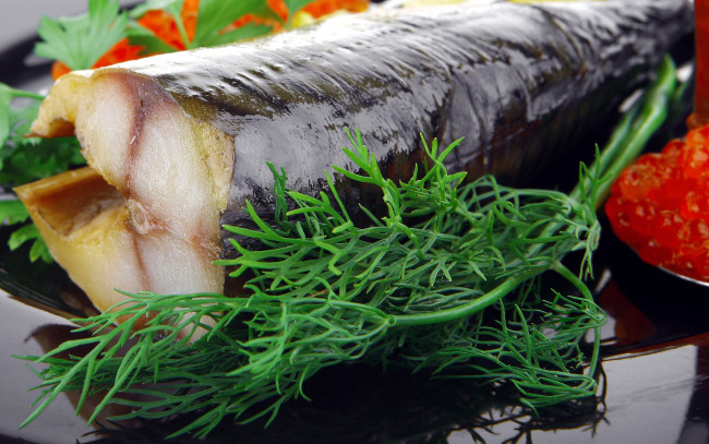 Обои картинки фото еда, рыба,  морепродукты,  суши,  роллы, укроп, скумбрия