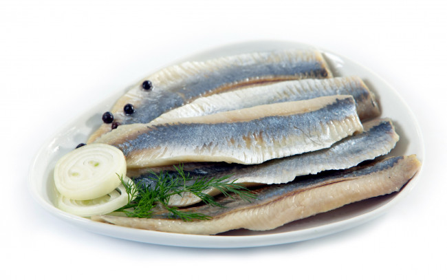 Обои картинки фото еда, рыбные блюда,  с морепродуктами, лук, селедка, перец, филе, кольца
