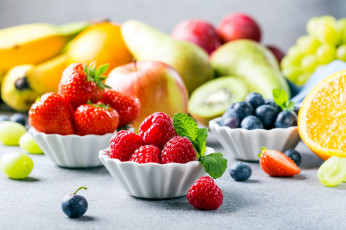 Картинка еда фрукты +ягоды клубника малина груши