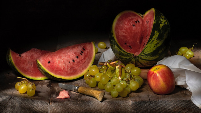Обои картинки фото еда, фрукты,  ягоды, виноград, персик, арбуз