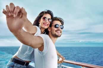 Картинка разное мужчина+женщина пара очки море яхта