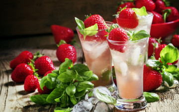 Картинка еда напитки +коктейль базилик ягоды клубника коктейль лед