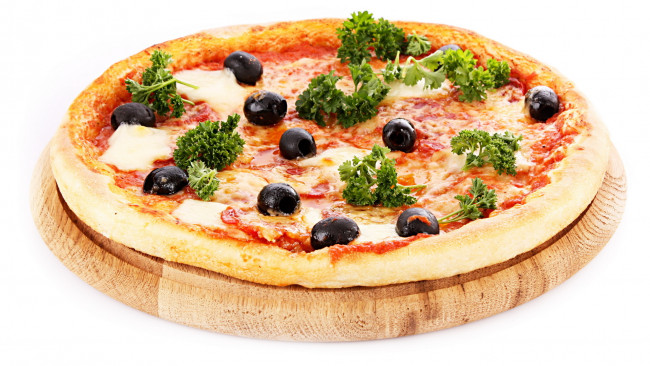 Обои картинки фото еда, пицца, петрушка, маслины, сыр