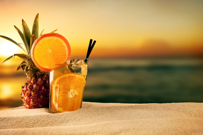 Обои картинки фото еда, напитки,  коктейль, ананас, апельсин