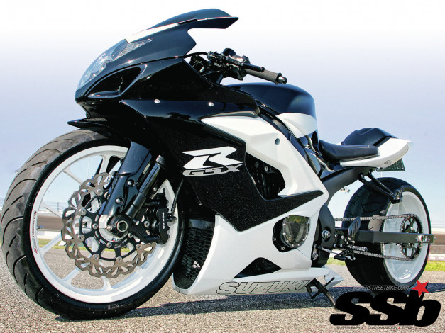 Обои картинки фото 2005, gsx, r1000, мотоциклы, customs, suzuki, белый, чёрный