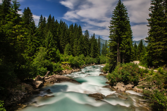 Обои картинки фото krimmler, ache, river, austria, природа, реки, озера, alps, река, кримлер-ахе, альпы, австрия, лес