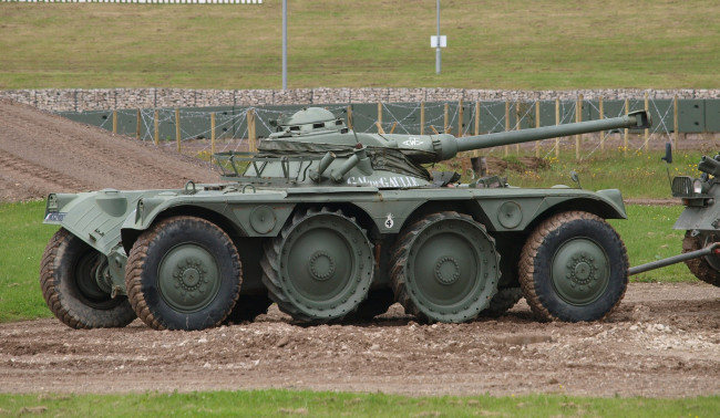 Обои картинки фото panhard ebr 75, техника, военная техника, самоходная, артиллерия