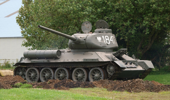 Обои картинки фото t3485, техника, военная техника, танк, бронетехника