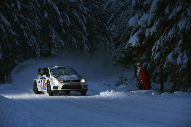 Обои картинки фото volkswagen, polo, wrc, rally, sweden, спорт, авторалли, ралли, зима