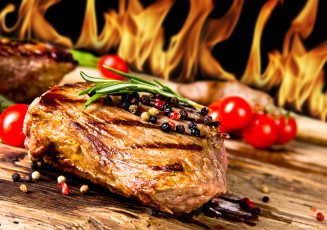 Картинка еда мясные+блюда огонь пламя гриль специи стейк мясо помидоры томаты