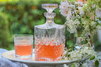Картинка еда напитки графин лето цветы лимонад