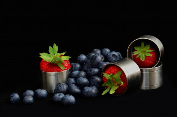 Картинка еда фрукты +ягоды ягоды клубника голубика