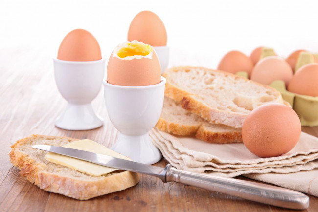 Обои картинки фото еда, Яйца, хлеб, яйца, масло