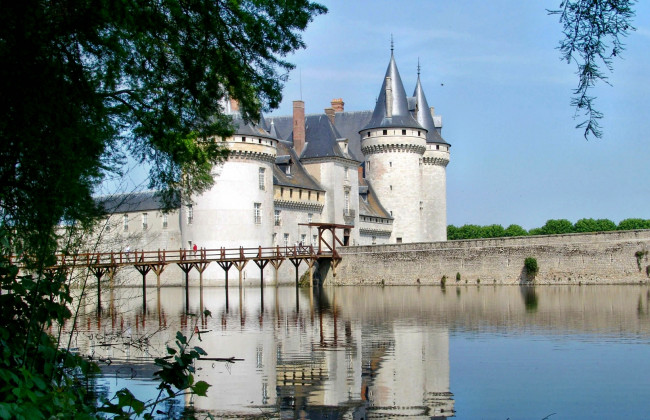 Обои картинки фото франция, сюлли, сюр, луар, города, замки, луары, озеро, крепостные, стены, замок