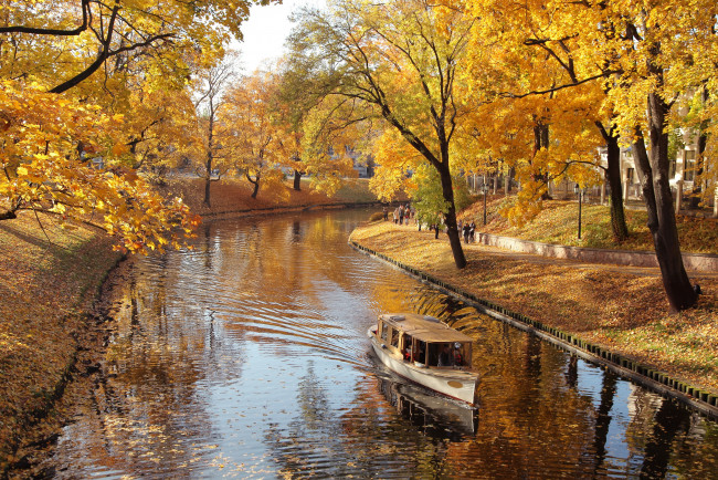 Обои картинки фото природа, парк, park, fall, autumn, boat, river, nature, trees, листопад, лодка, осень, река, деревья, алея, alley