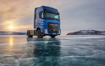 Картинка автомобили ford+trucks ford f-max 2021 экстерьер грузовики новый синий лед зима озеро американские форд