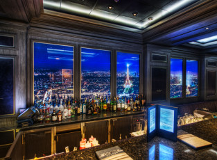 Картинка интерьер кафе рестораны отели эйфелева башня ночной город вид из окна спиртные напитки иллюминация европа париж бар
