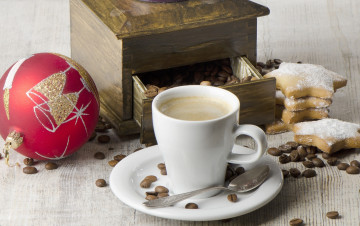 Картинка праздничные угощения шарик печенье игрушка кофемолка кофейные зёрна кофе