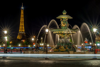 Картинка fontaine+de+la+place+de+la+concorde +la+tour+eiffel+en+arri& 232 re+plan +paris города париж+ франция ночь башня фонтан площадь