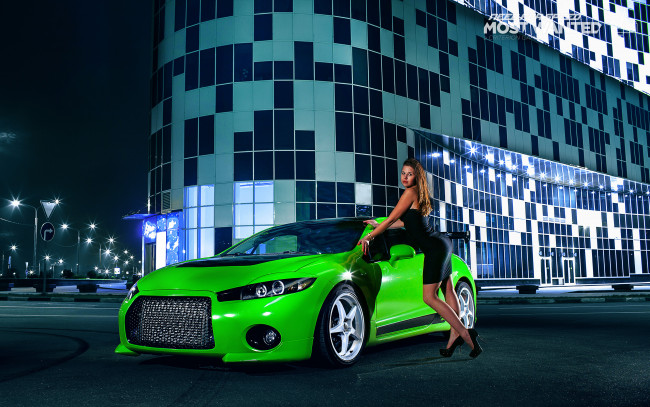 Обои картинки фото автомобили, авто, девушками, зеленая, mitsubishi, eclips, девушка, nfs, most, wanted, smotra
