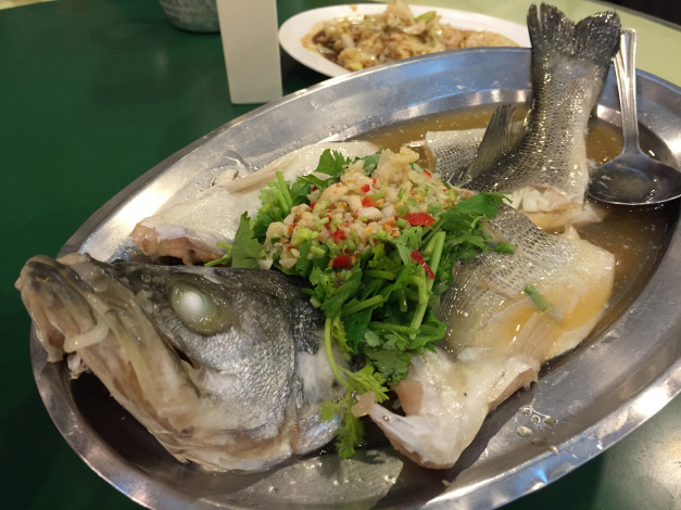 Обои картинки фото еда, рыба,  морепродукты,  суши,  роллы, суп, рыбный