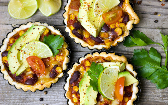 Обои картинки фото еда, пироги, тарт, авокадо, лимон