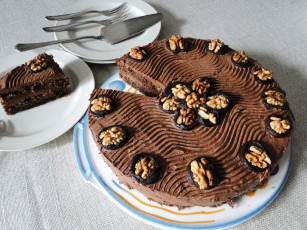 Картинка еда пирожные кексы печенье тарелка кусок орехи