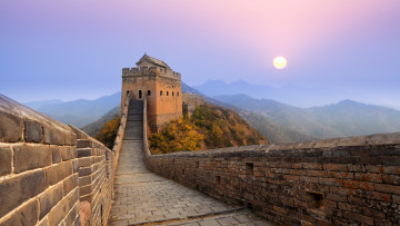 Картинка города -+исторические +архитектурные+памятники восход горы великая китайская стена