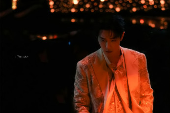 Картинка мужчины xiao+zhan актер пиджак огни