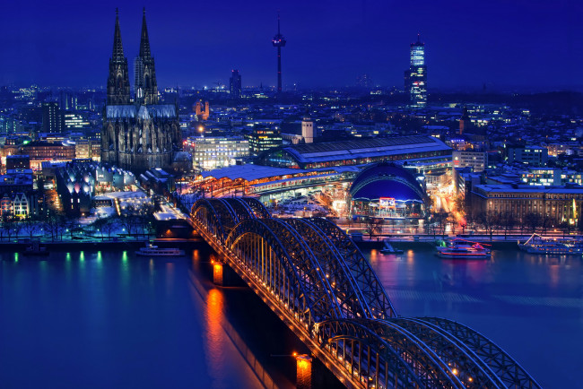 Обои картинки фото кельн германия, города, кельн , германия, река, дома, ночь, огни, кельн, мост