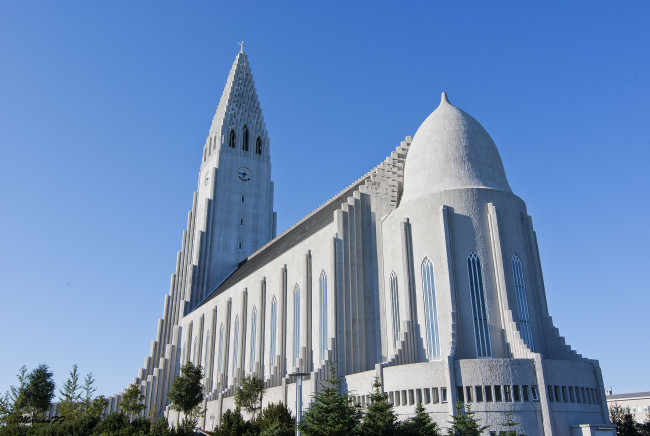 Обои картинки фото собор, халлгримур, исландия, города, рейкьявик, каменный, огромный
