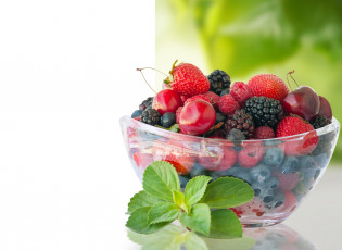 Картинка еда фрукты +ягоды малина ежевика черешня клубника