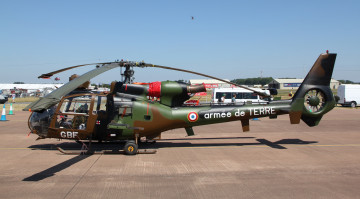 Картинка gazelle+ah1 авиация вертолёты площадка вертолёт