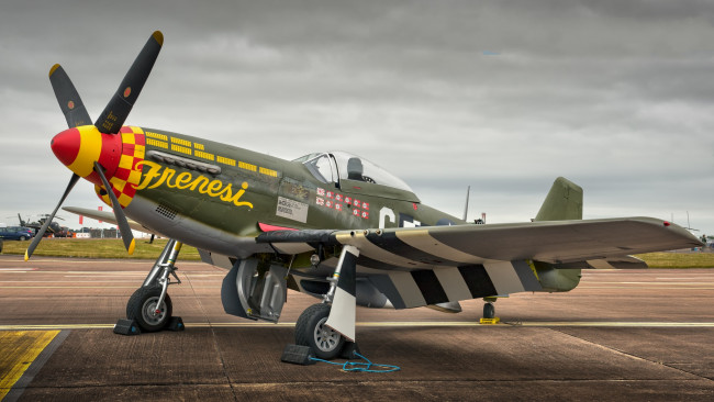 Обои картинки фото north american p-51d mustang, авиация, боевые самолёты, ввс