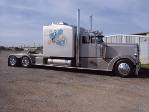 Картинка автомобили peterbilt