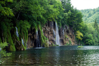Картинка природа водопады река скалы деревья пейзаж